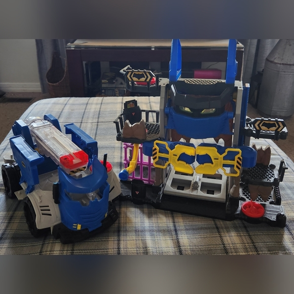Mattel Other - Imaginext Batman Robo Batcave &‎ Batman Mobile Command Center DC Super Friends